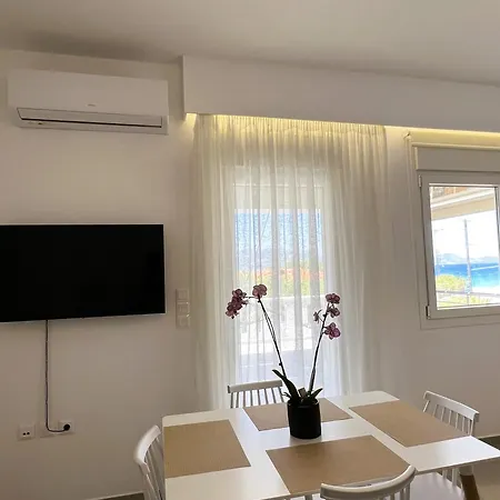 아파트호텔 Irini Seaside Luxury