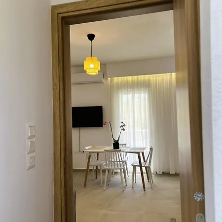 아파트호텔 Irini Seaside Luxury 모우르테리
