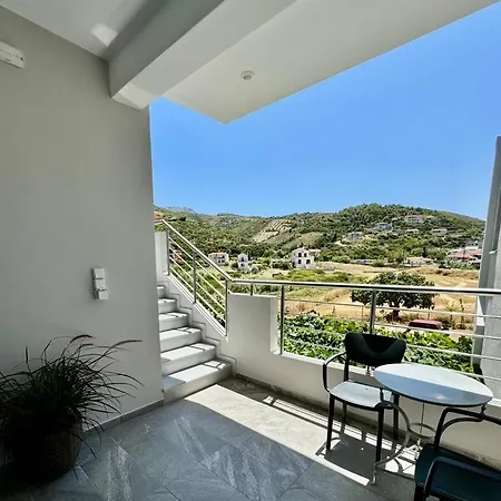 Aparthotel Irini Seaside Luxury 3*